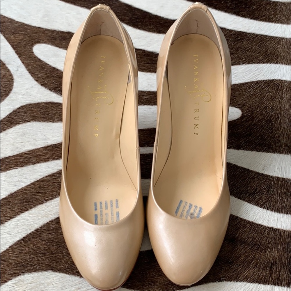 Iridescent nude heels